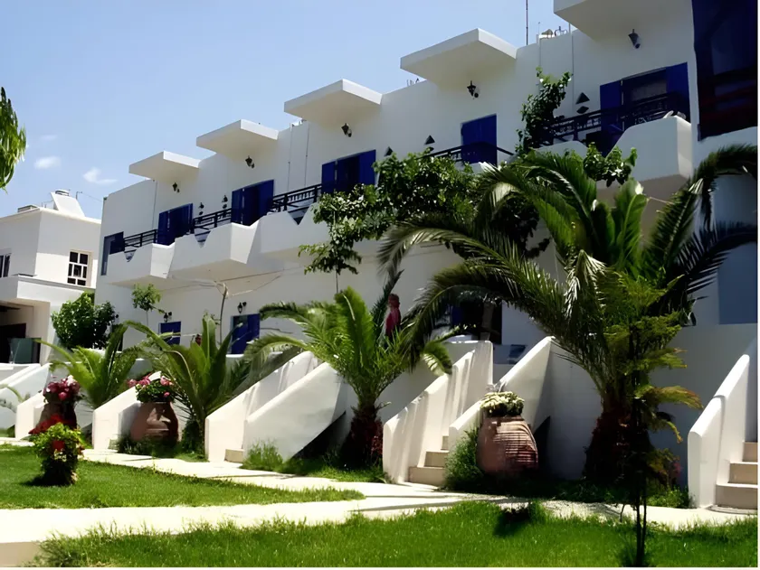 Oasis Apartments - Image 1