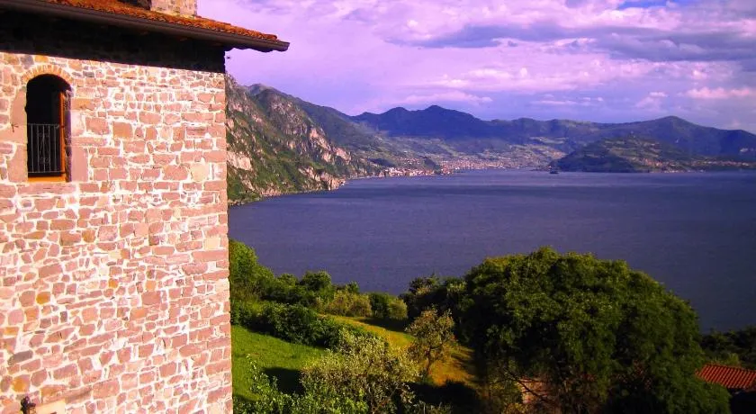 Castello di Zorzino Iseo lake - Image 1