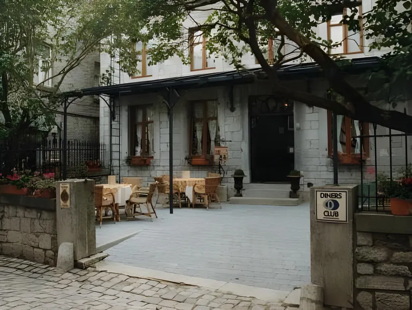 Hotel LEA - Maison Caerdinael - Image 1