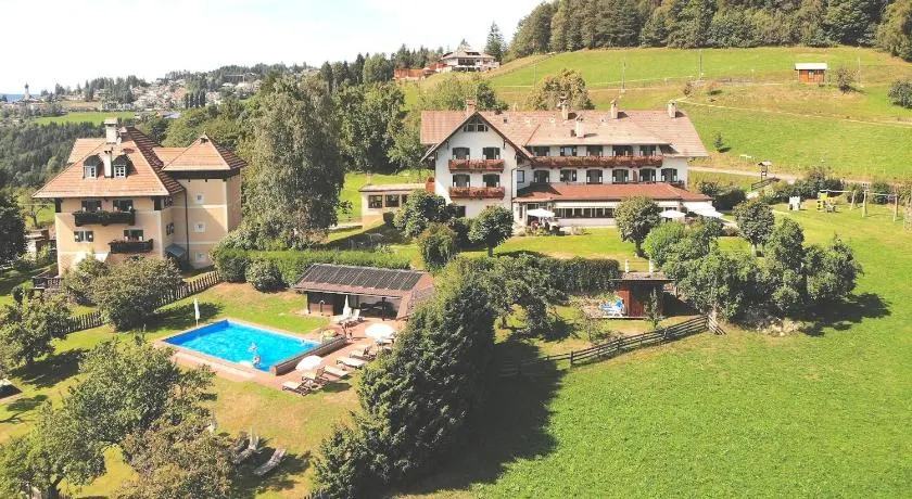 Villa Maier B&B & Apartments - Image 1