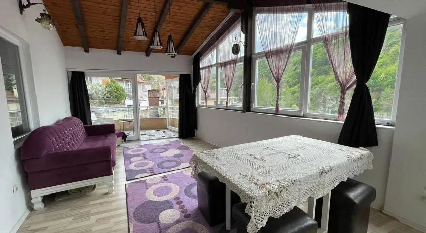 Deni house - Image 1