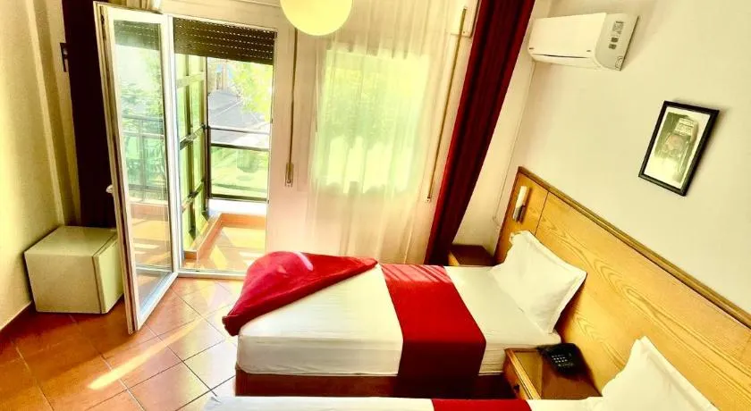 Sary's Hotel - Image 1