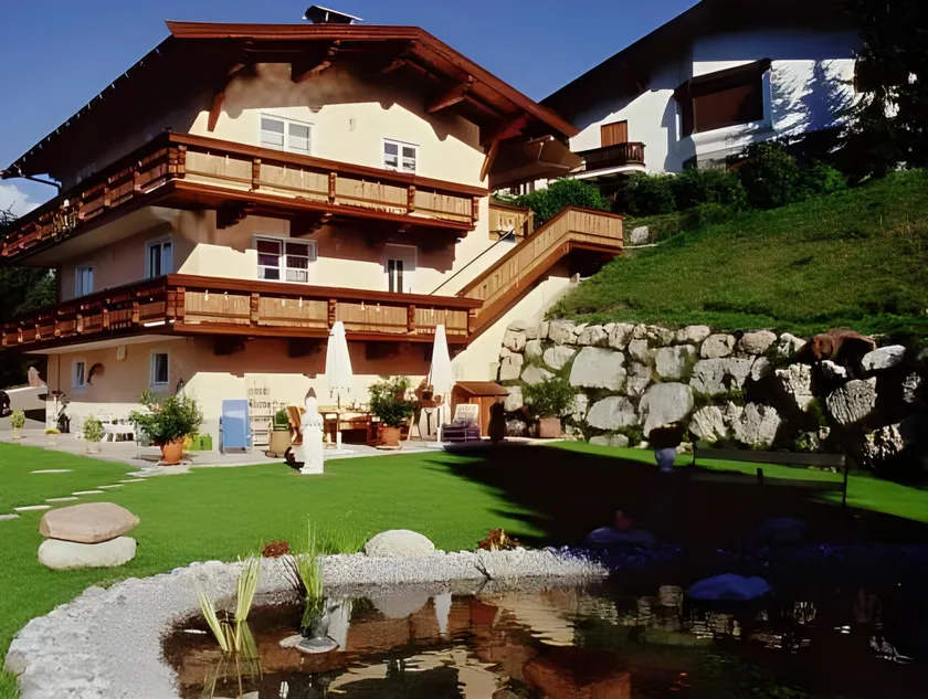 Apartment mit beheiztem Pool, Terrasse und Garten | Perfekt für die Arbeit von Zuhause - Image 1