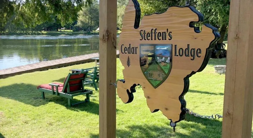 Steffen's Cedar Lodge - Image 1
