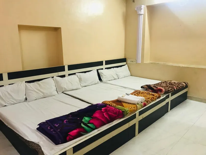 Hotel The Aliza Palace - Image 1