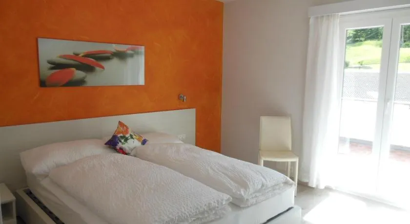 B&B Tencia - Image 1