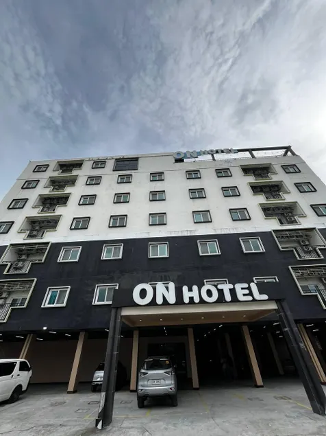 Friendship On Hotel Wink - Image 1