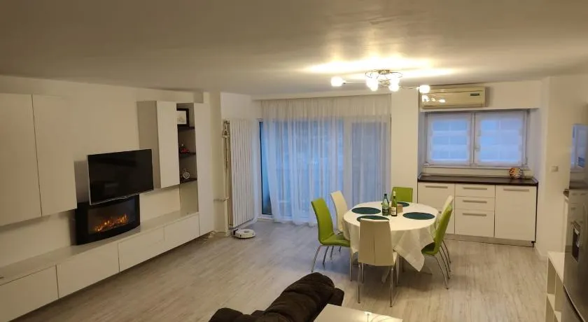Luxury Unirii Esplanada Bucharest - Image 1