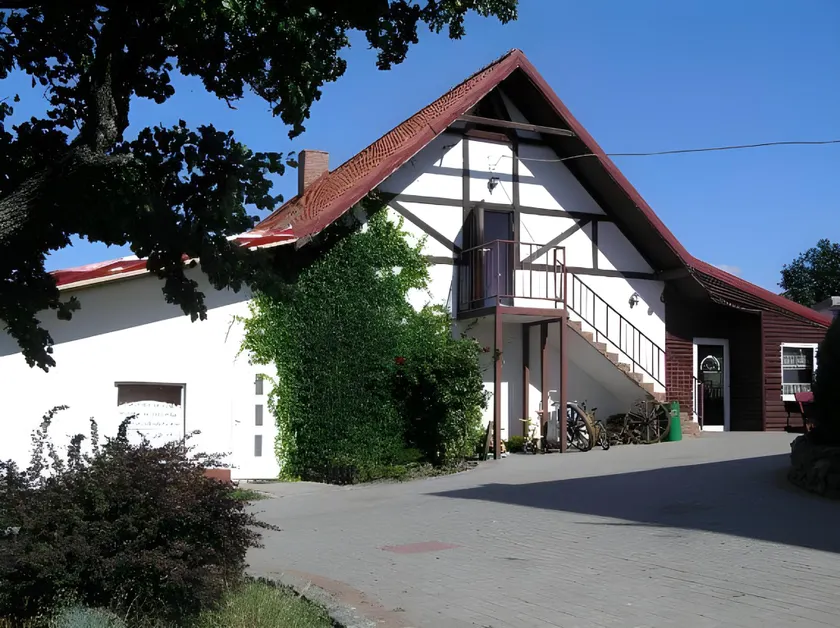 Folwark Leszczynówka - Image 1