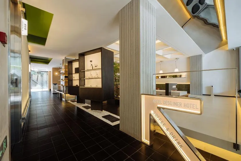 Atour Hotel Chuanjin Road Metro Station Tongde Plaza - Image 1