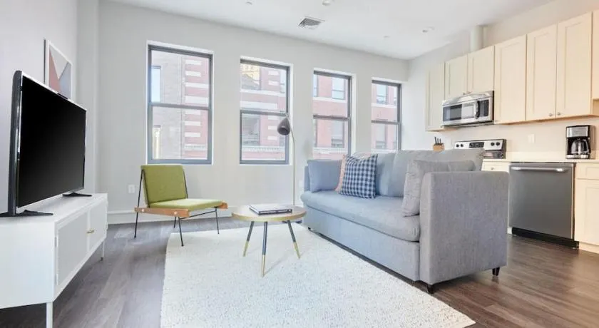 Bright FIDI 1 Bedroom Centrally Located - Image 1