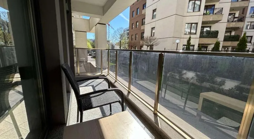 Idea Apartment - Two Separate Bedrooms and Living Room - Image 1