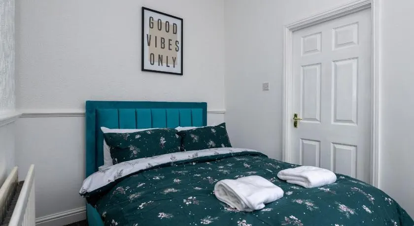 Superior 4-Bedroom Home ideal for families, Contractors and Relocations - Image 1