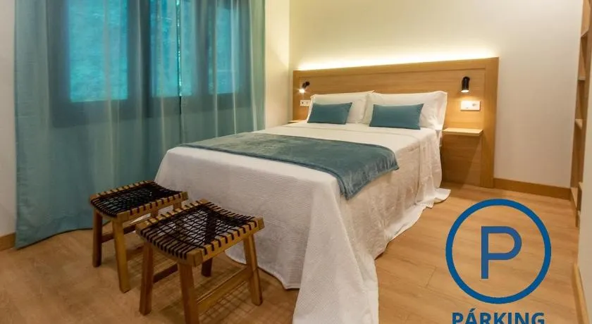 Apartamentos Vior y Valdés - Image 1