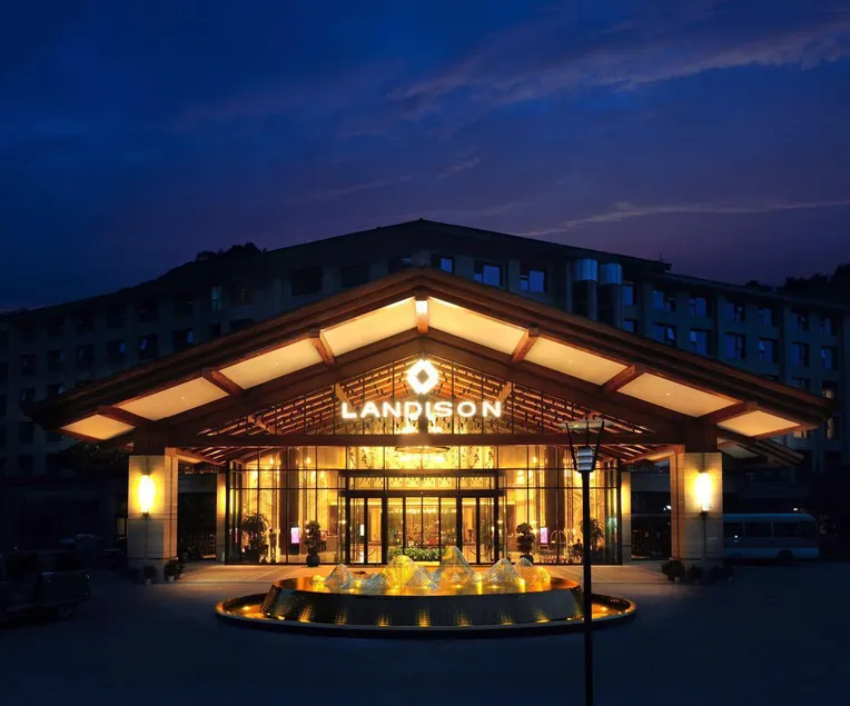 Landison Xinan Hotel Hangzhou - Image 1