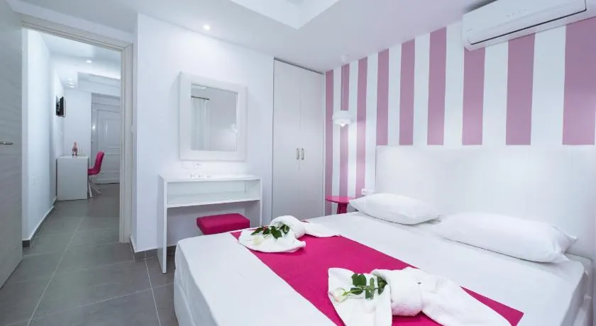 La central Apartments - Image 1