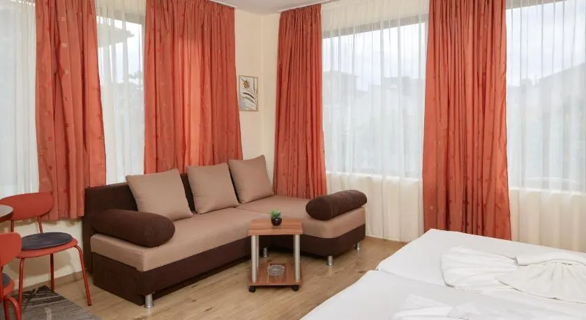 Nirvana Guest House - Image 1