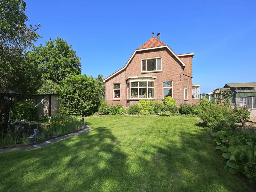 Characteristic Country House With Wellness - Image 1
