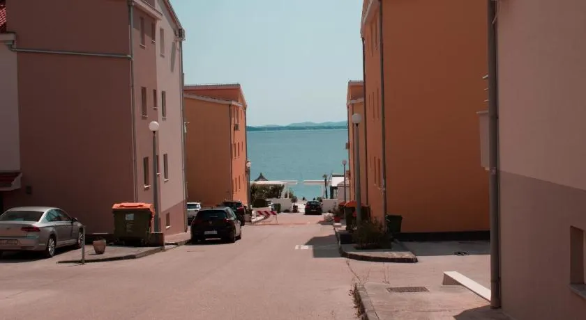 Apartment B&S - Image 1
