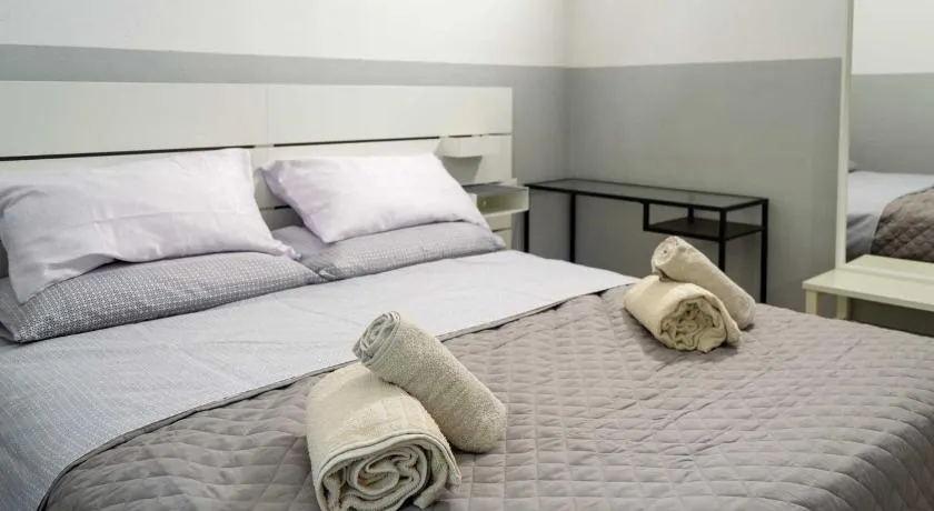 Affittacamere Limin - Smart Stay - Private Bathroom - near Malpensa , Milano , Rho Fiera - Image 1