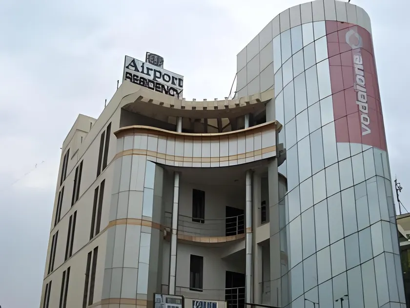 Hotel Airport Residency - Image 1