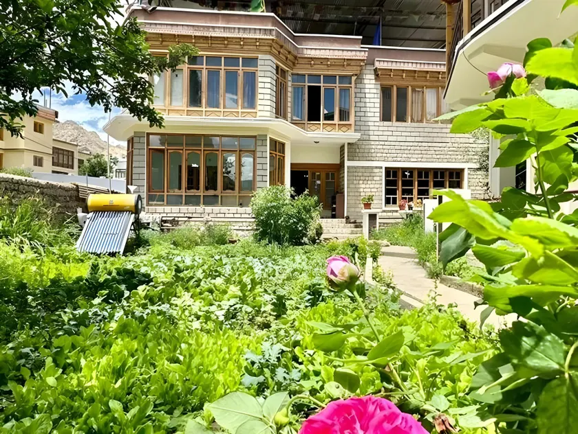 Nordan Guest House - Image 1