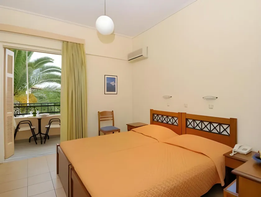 Lefktron Hotel - Image 1