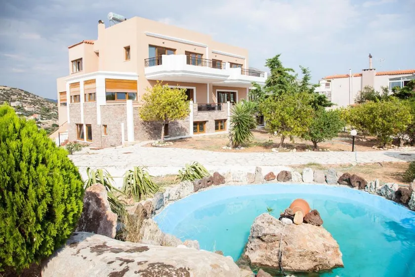 Villa Apex - Image 1