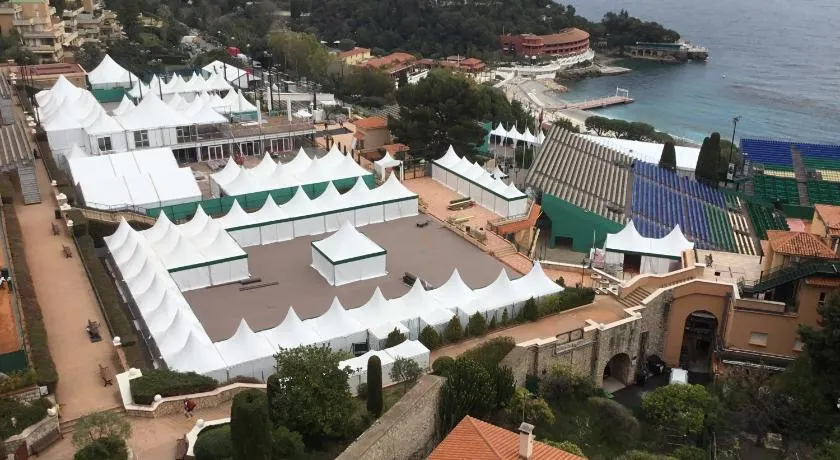 FABULOUS !!APARTMENT A FRONT OF LEGENDARY MONTE CARLO BEACH and TENNIS CLUB ! - Image 1