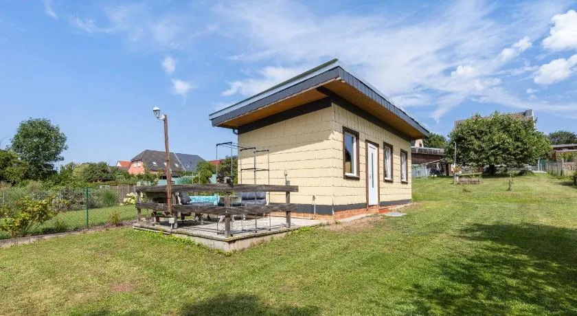Bungalow 'Ferienhaus Sonne' con terrazza privata, giardino in comune e Wi-Fi - Image 1