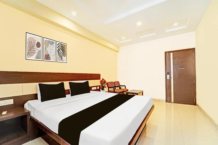 Gandhipuram - Image 1