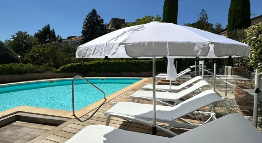 Le Mas de l'Orangerie 3 etoiles - Image 1