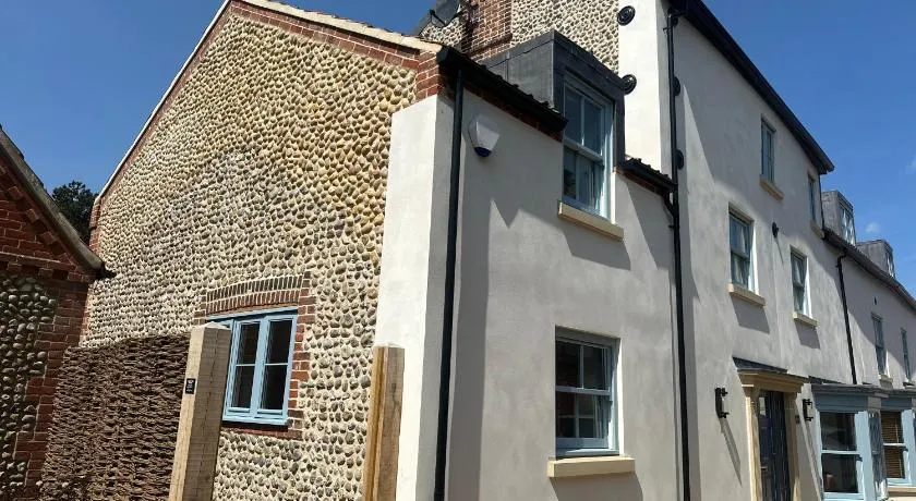 2 High Silver House - Image 1