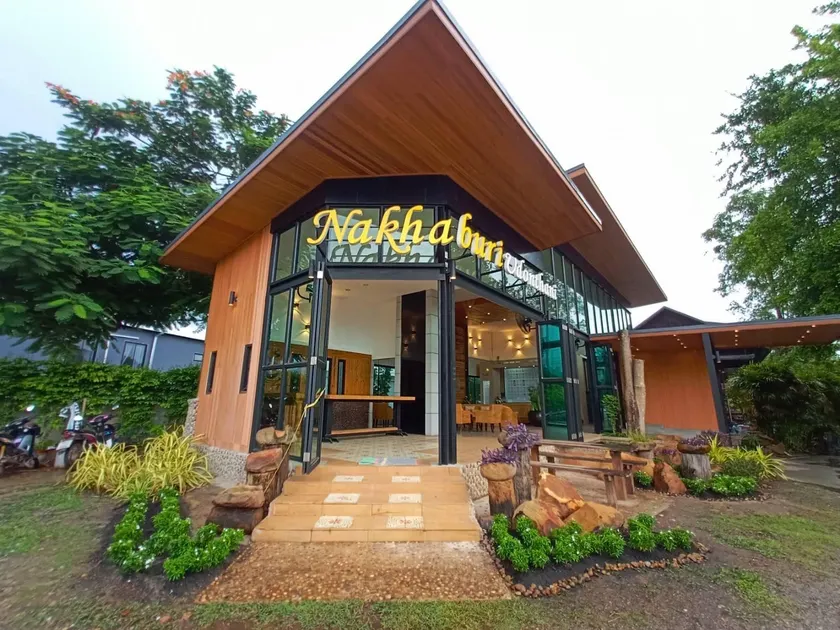 Nakhaburi Hotel & Resort - Image 1