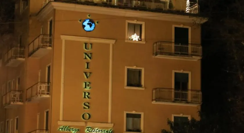 Hotel Universo - Image 1