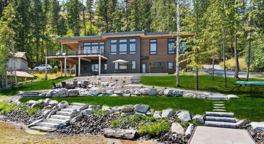 The Lake House on Lake Pend Oreille - Image 1