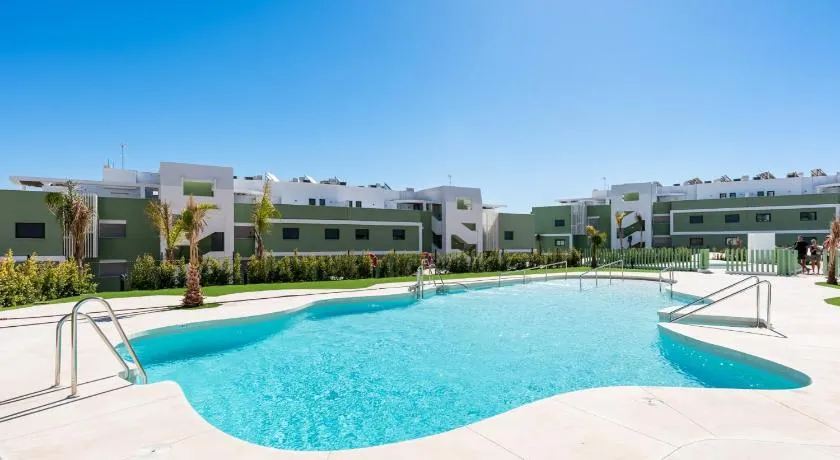 ViVi Homes - Breeze - Pool - Gym - Spa - Image 1
