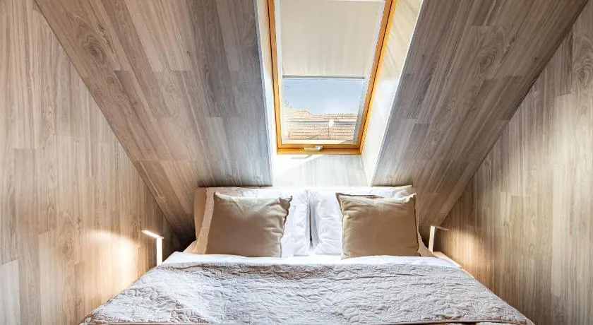 Very Comfy - Relaxing Sleep - AirCon - Image 1