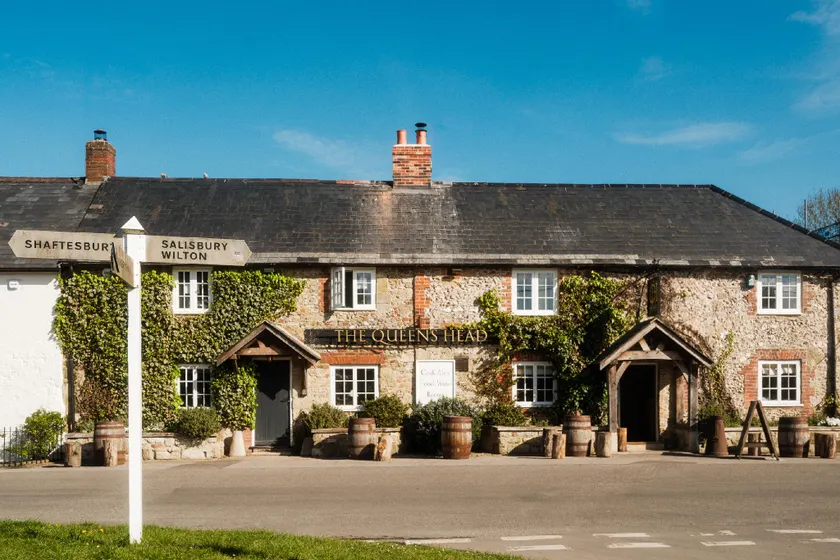 The Queen's Head - Image 1