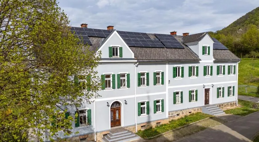 Flataid Apartmenthaus Tieschen - Image 1