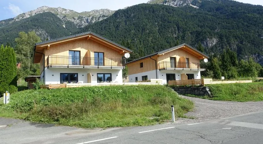 Chalet avec terrasse et sauna - Image 1