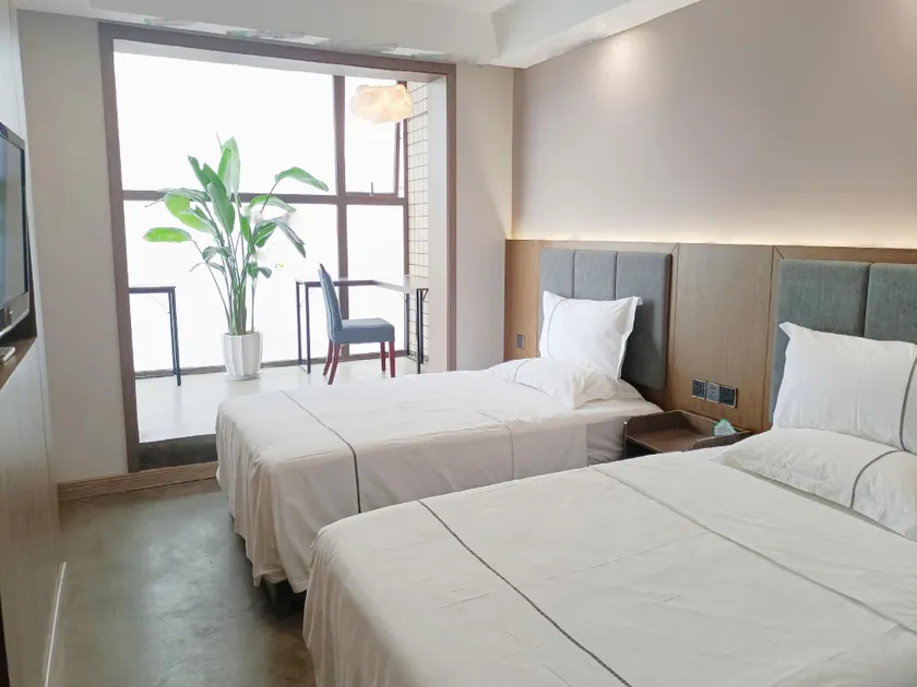 South Garden Hotel - Image 1