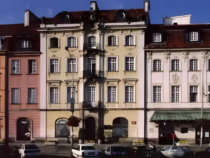 Pokoje Gościnne Dom Literatury - Image 1