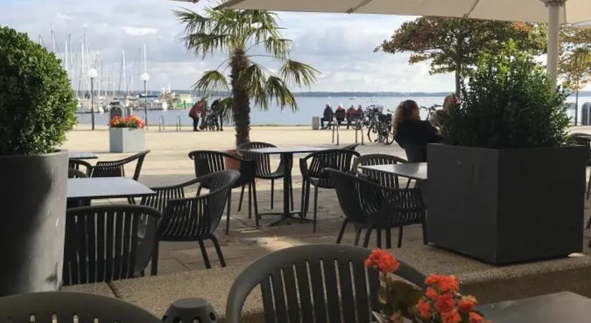 Feha 30 Ferienhaus Delphin in ruhiger Lage - Image 1
