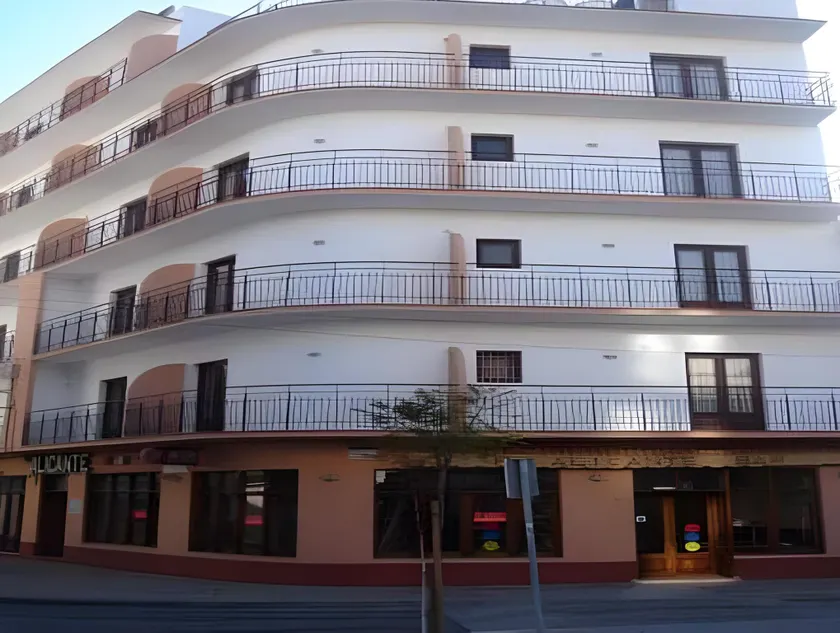 Hostal Alicante - Image 1