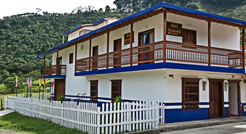 Hotel Internacional Jardín - Image 1
