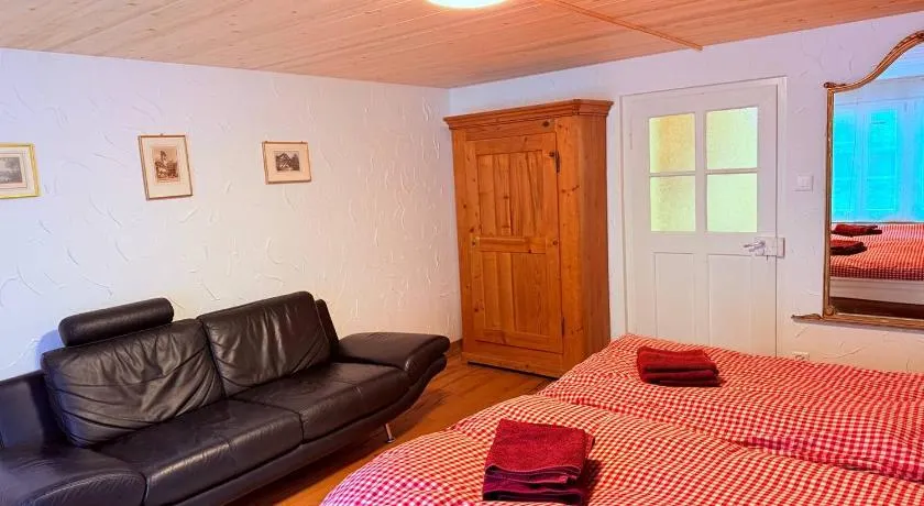 Vintage Apartment by Apartments Capricorn - Image 1