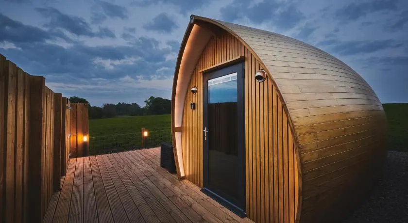Luxury Hideaways - Image 1