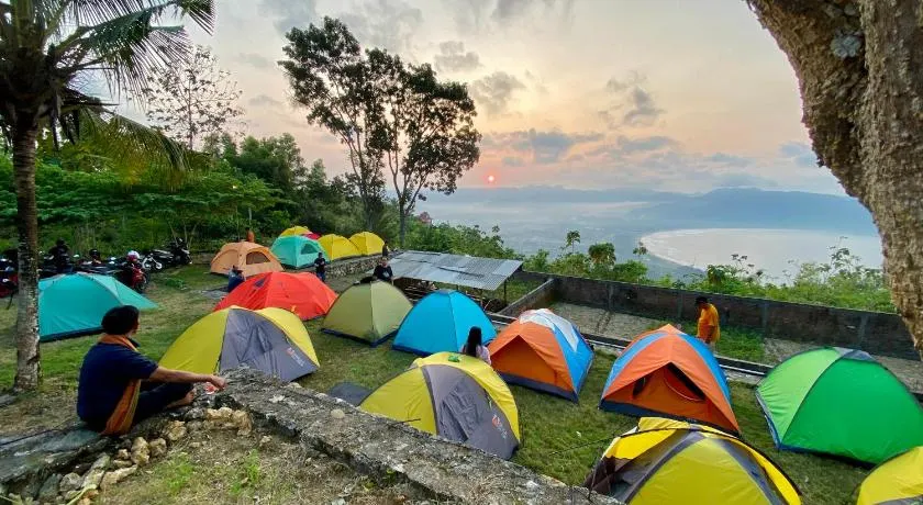 Sunrise & Ocean View Camp Ground - ESP Pacitan - Image 1