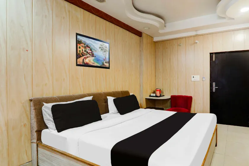 Townhouse Charbagh - Image 1